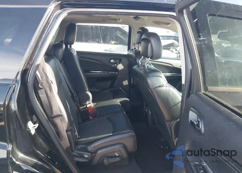 2017 Dodge Journey Crossroad Plus z USA, uszkodzony, nr VIN 3C4PDCGGXHT571727